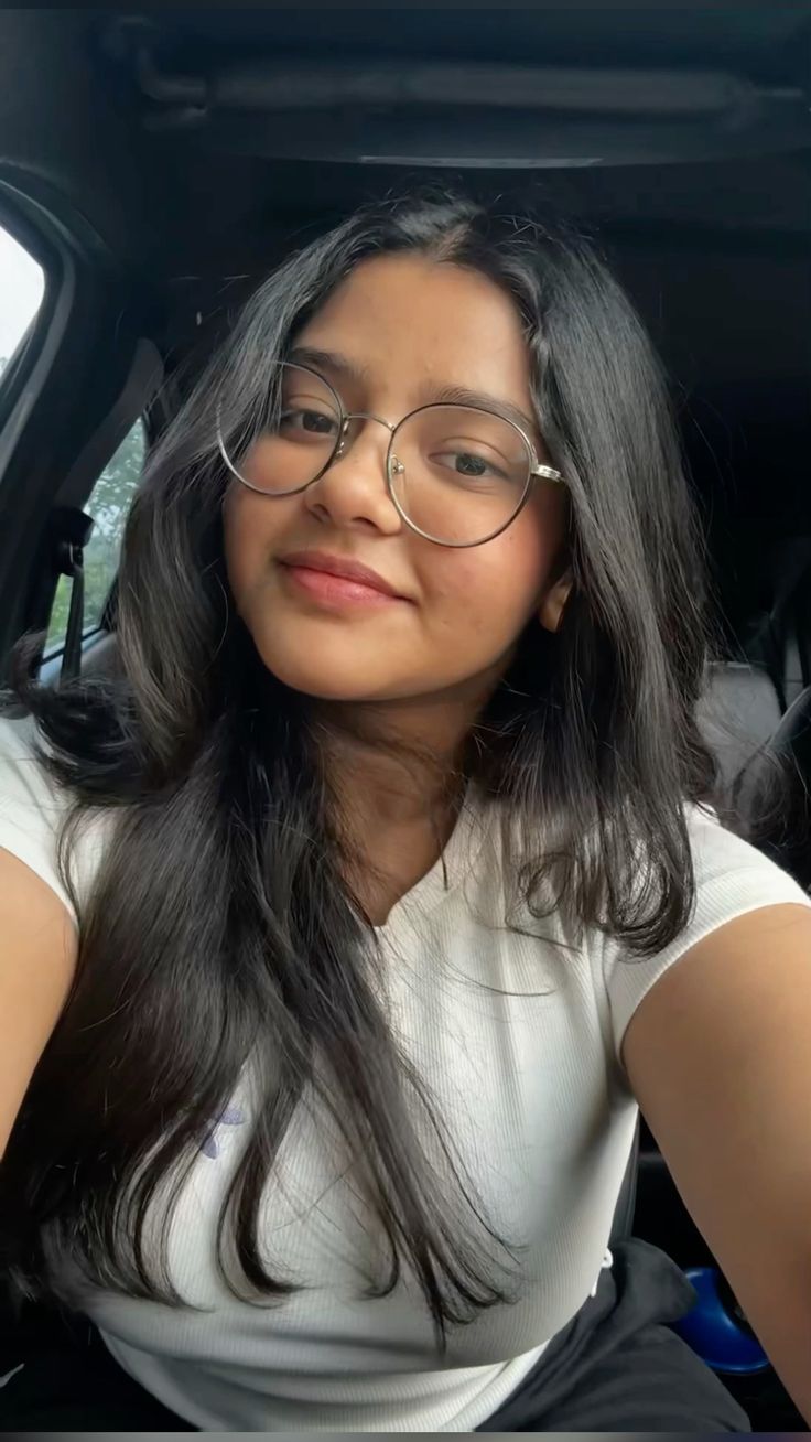 Priya - Delhi