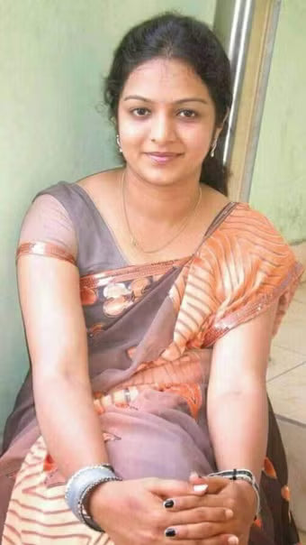 <em>Divyanshi</em>